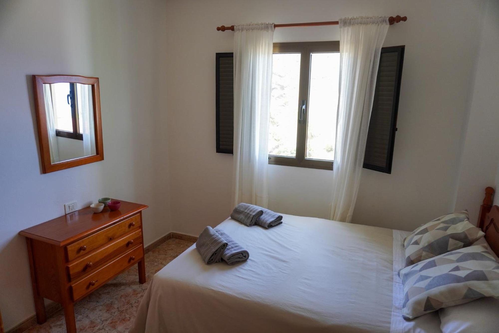 Holiday House Casa Argelio Alojera Bagian luar foto